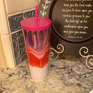 Venti Starbucks cold cup! Red/Pink Wave Holographic ❤️ NEW❤️ Winter 2021